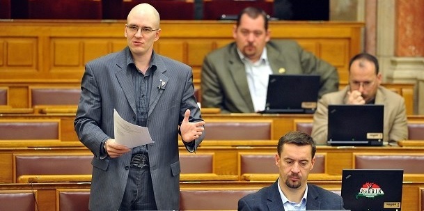 zkarparlament